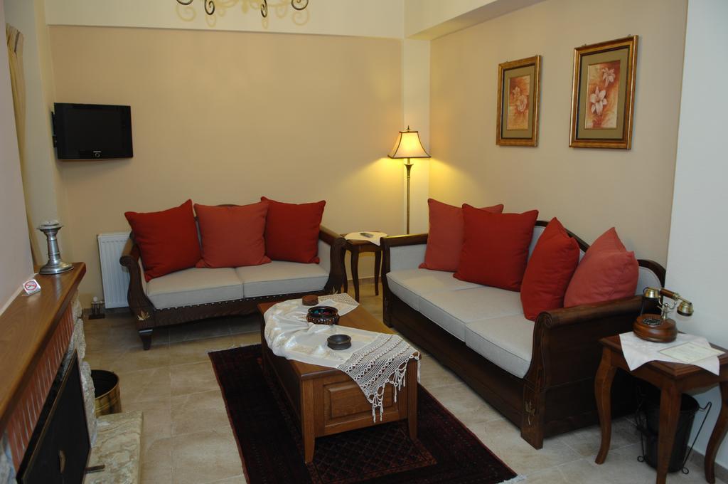 Roes Suites Loutraki  Luaran gambar