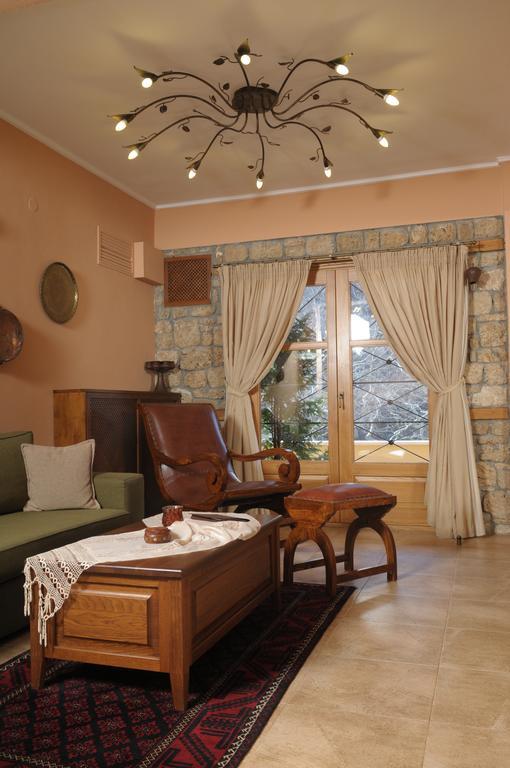 Roes Suites Loutraki  Luaran gambar