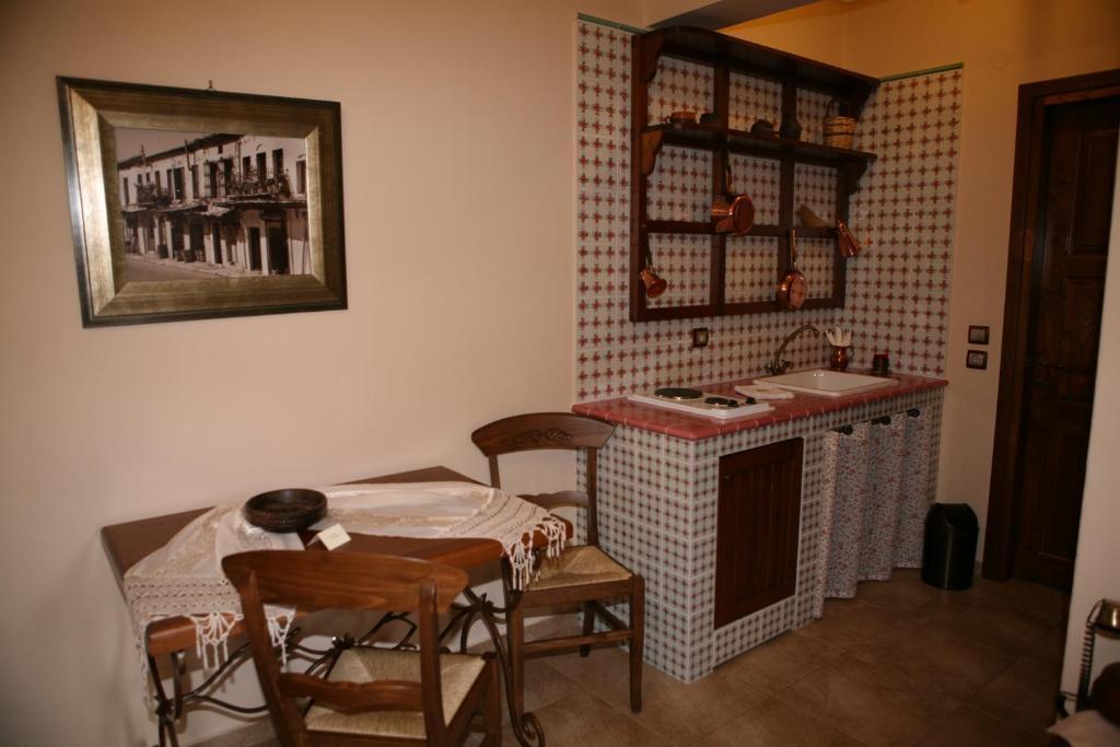 Roes Suites Loutraki  Luaran gambar