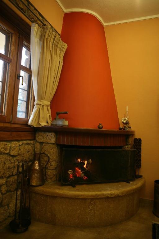 Roes Suites Loutraki  Luaran gambar